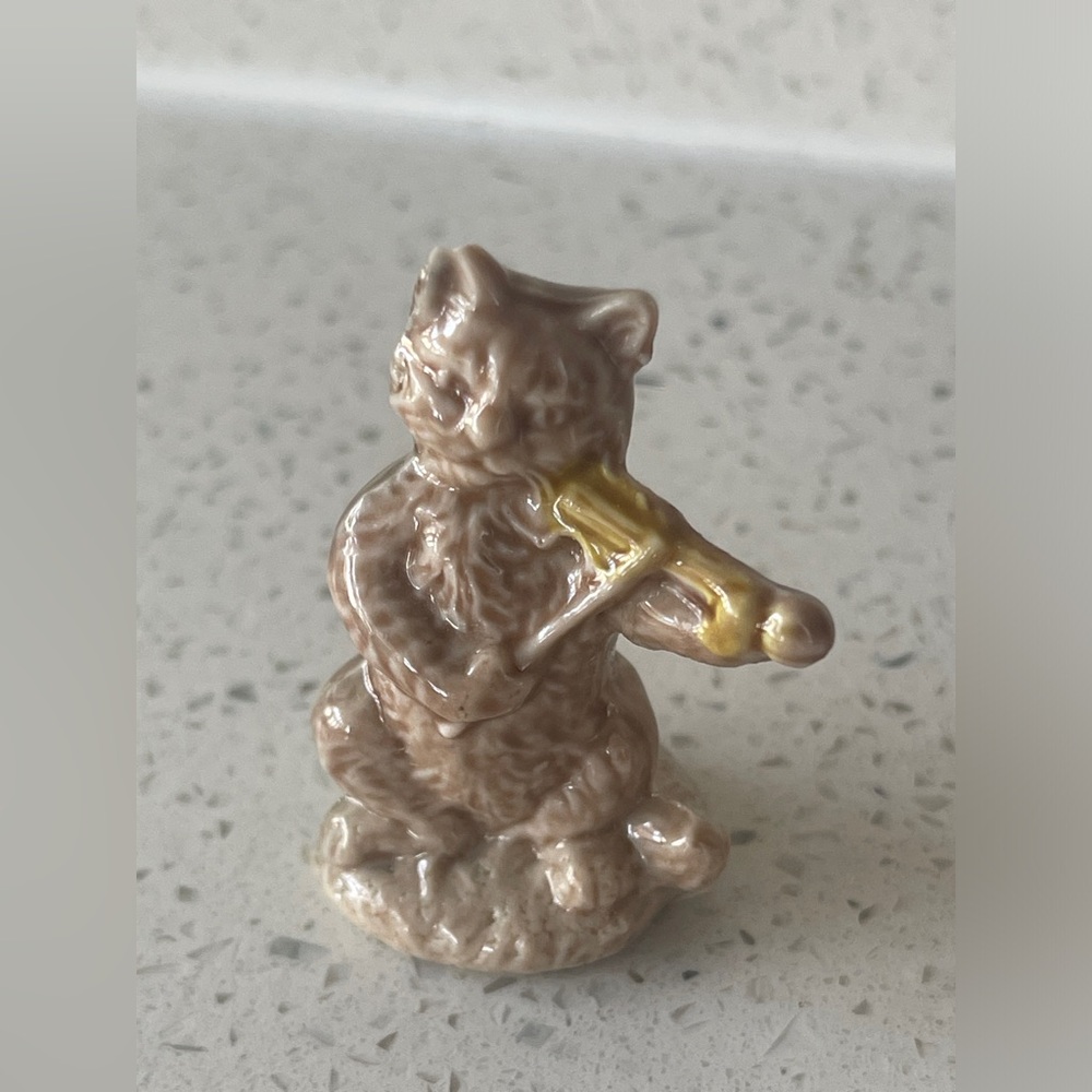 Vintage Miniature Cat Playing Violin Figurine – Porcelain Ceramic